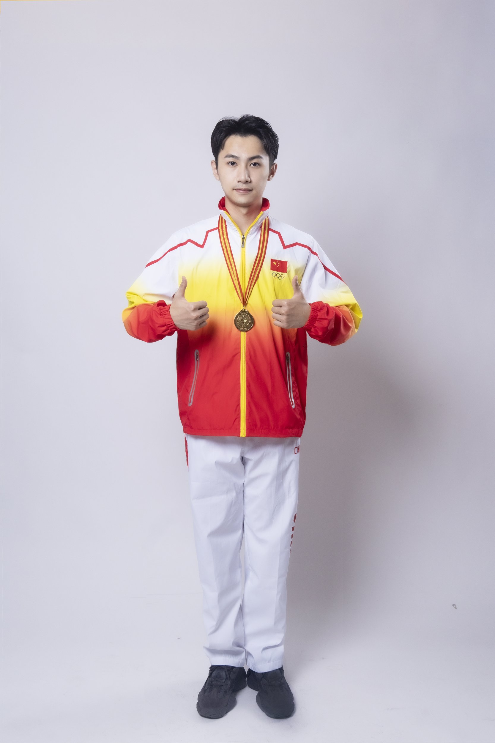 冠军代言人戴昊男